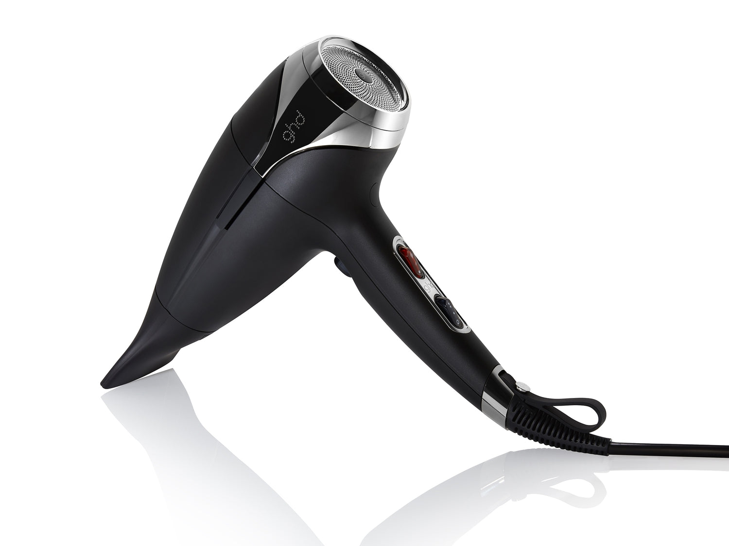 5060569867136_ghd_helios_schwarz_seitlich